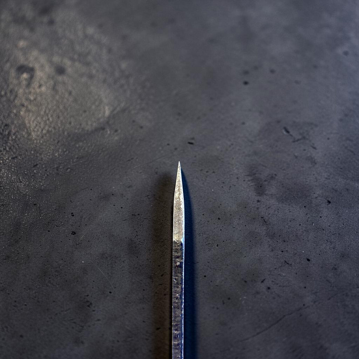 Higonokami Carbon Steel Japanese Friction Folder, choil shot #size_large - black