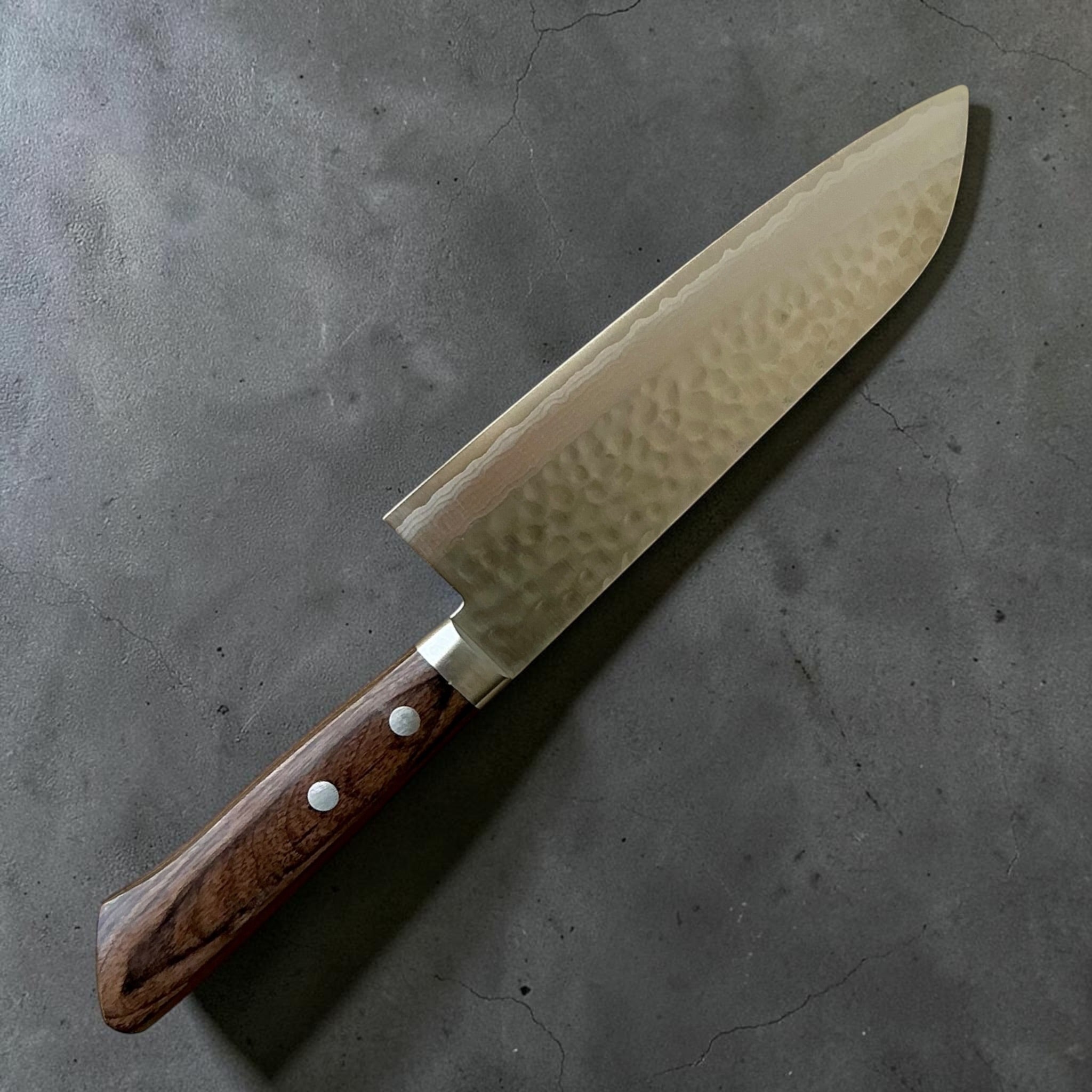 Masutani Kokuryu VG10 Damascus Tsuchime Santoku 170mm – Damascus and tsuchime detail