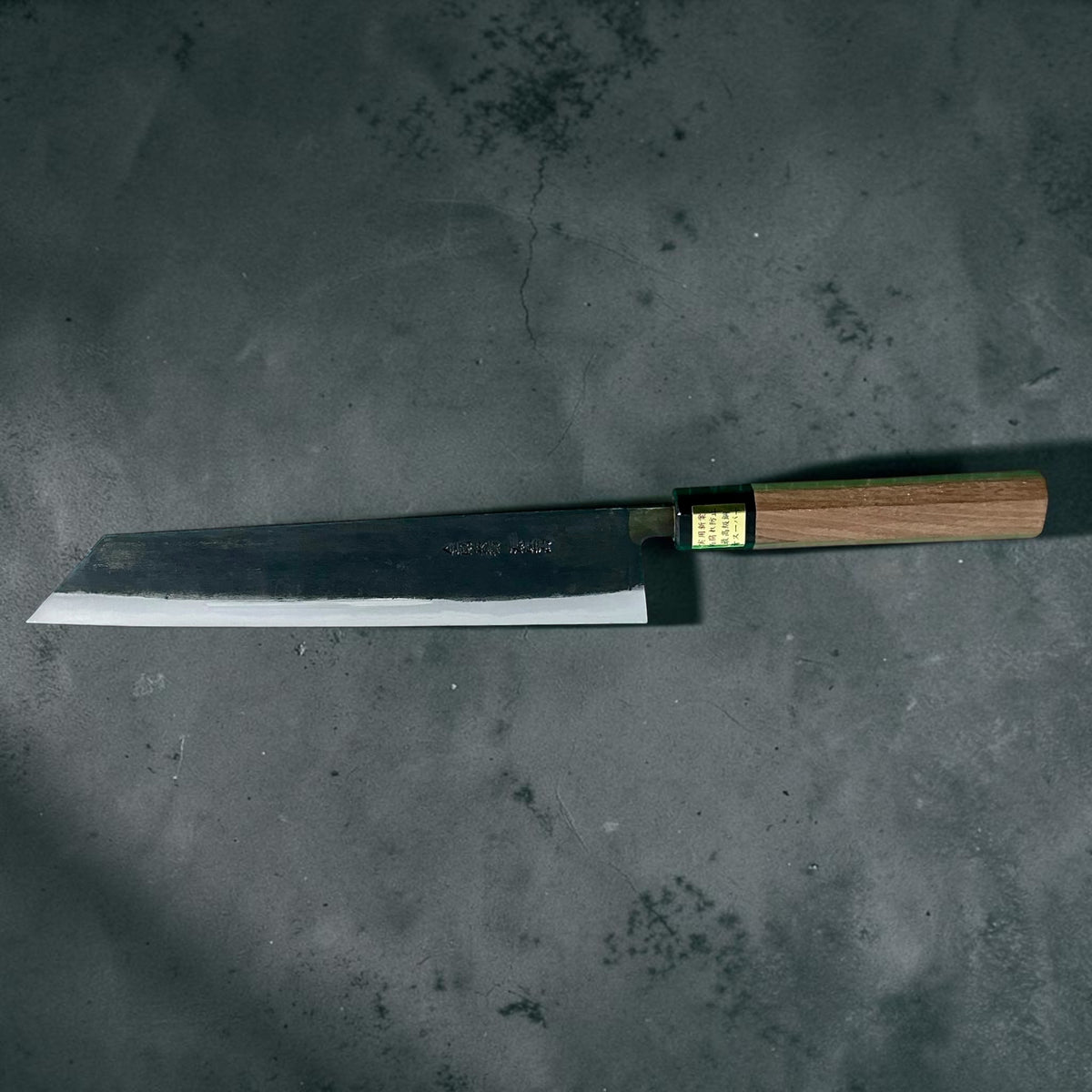 Moritaka Aogami Super Kiritsuke 240mm, lemmetprofiel met gravure