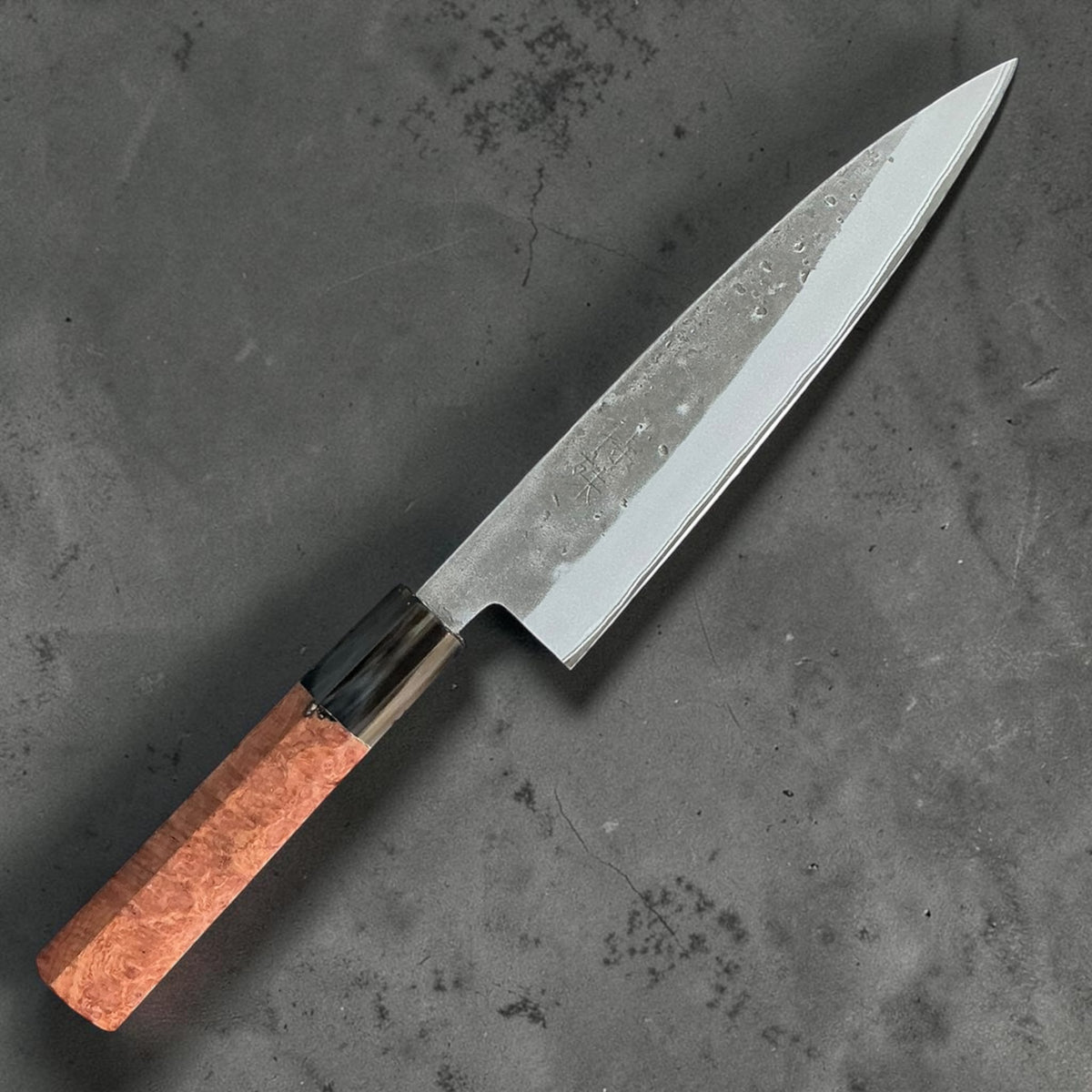 Tokushu Knife Blue No. 2 Nashiji Hiraki 165 mm met wa-handvat van Amboyna en buffelhoorn, hoofdaanzicht #handle_amboyna & buffalo horn