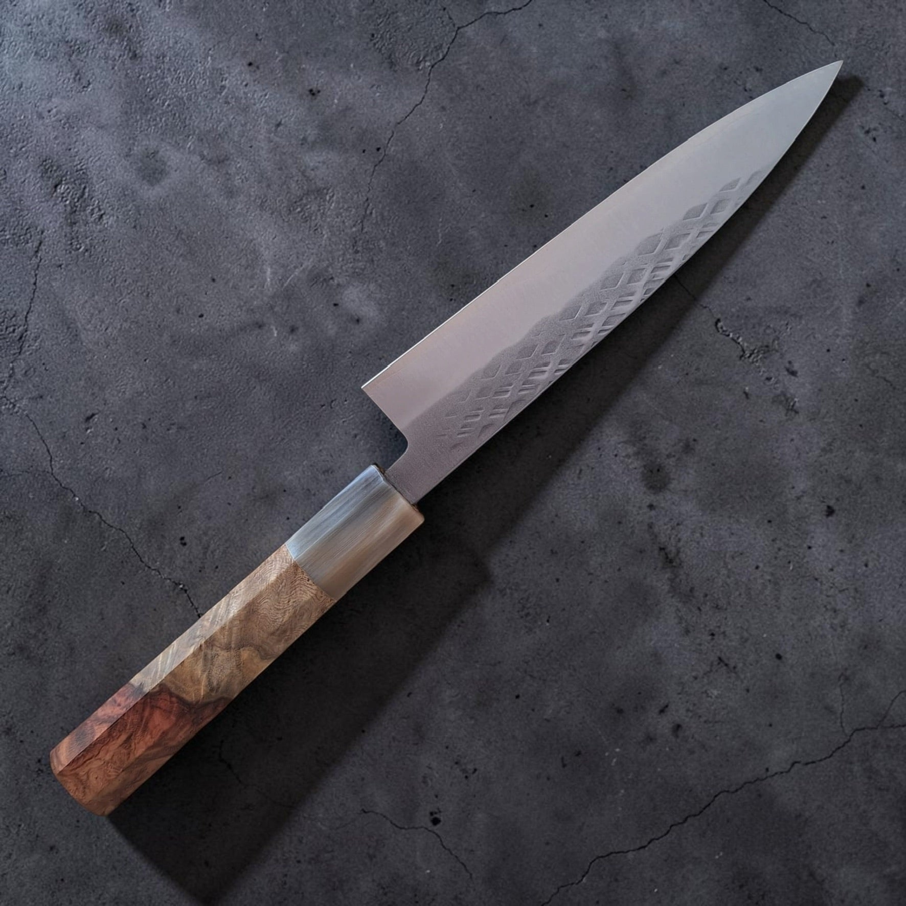 Tokushu Knife Hammertone SLD Hiraki Petty 165mm with amboyna burl handle, front angled view