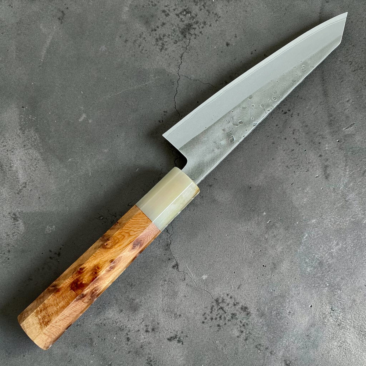 Tokushu Knife Honesuki 150mm Nashiji Blue No. 2 with cypress and horn handle, reverse view #handle_cypress & horn
