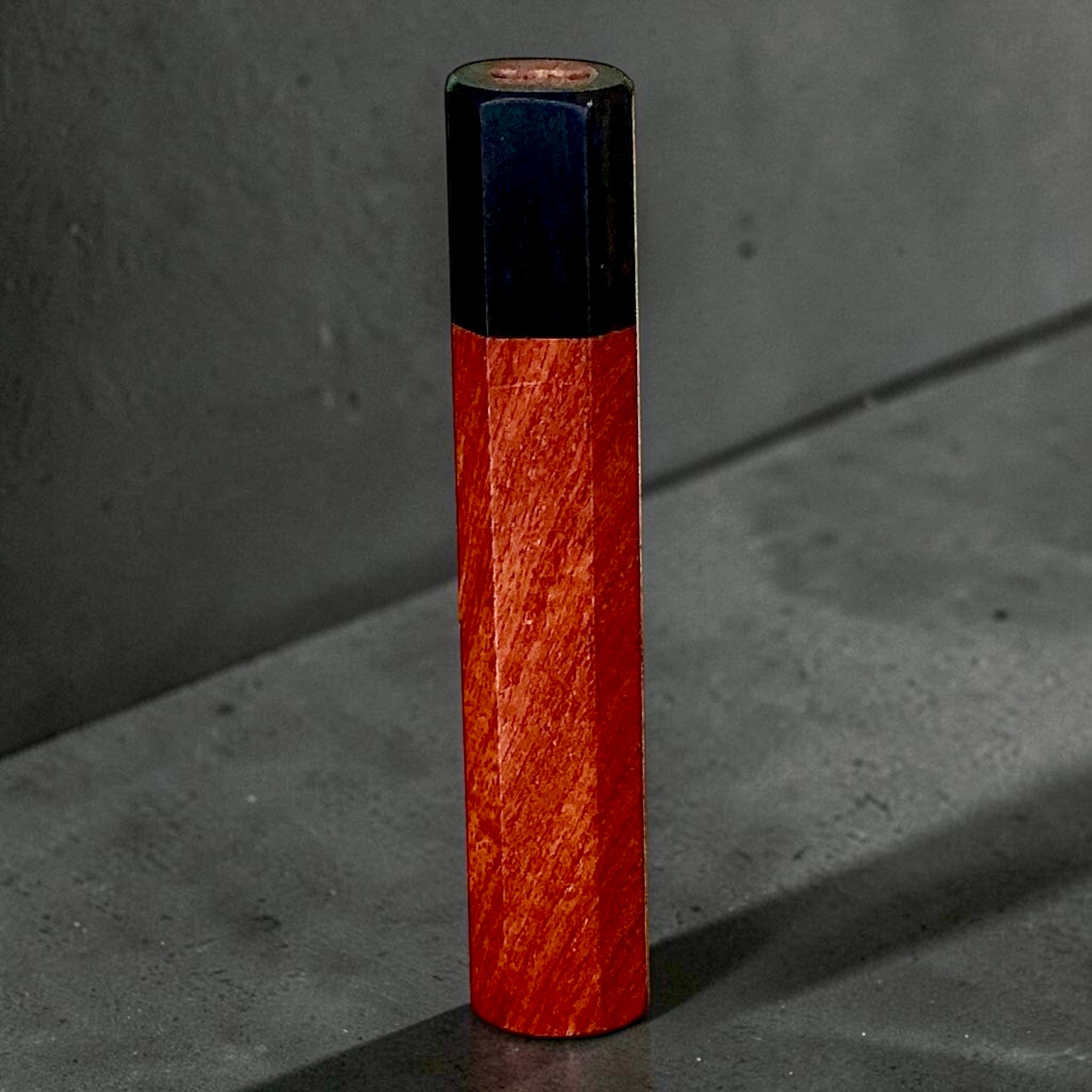 Manico wa Tokushu in palissandro con ghiera in corno nero, 135mm