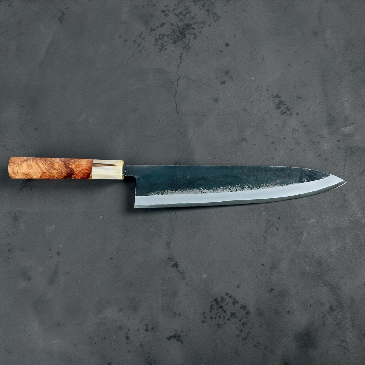 Tokushu Knife White No. 2 iron clad forged finish Gyuto 240 mm, amboyna with contrast & horn, full knife side profile #handle_amboyna with contrast & horn