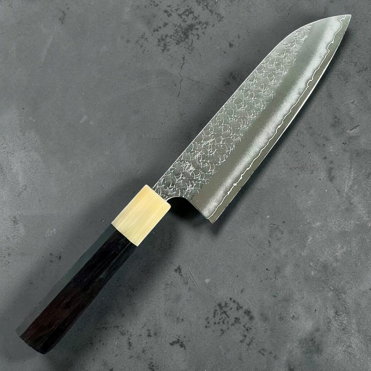 Yoshimi Kato SG2 Minamo Santoku 165 mm, Mono Ebony & Buffalo Horn, main view #handle_mono ebony & buffalo horn