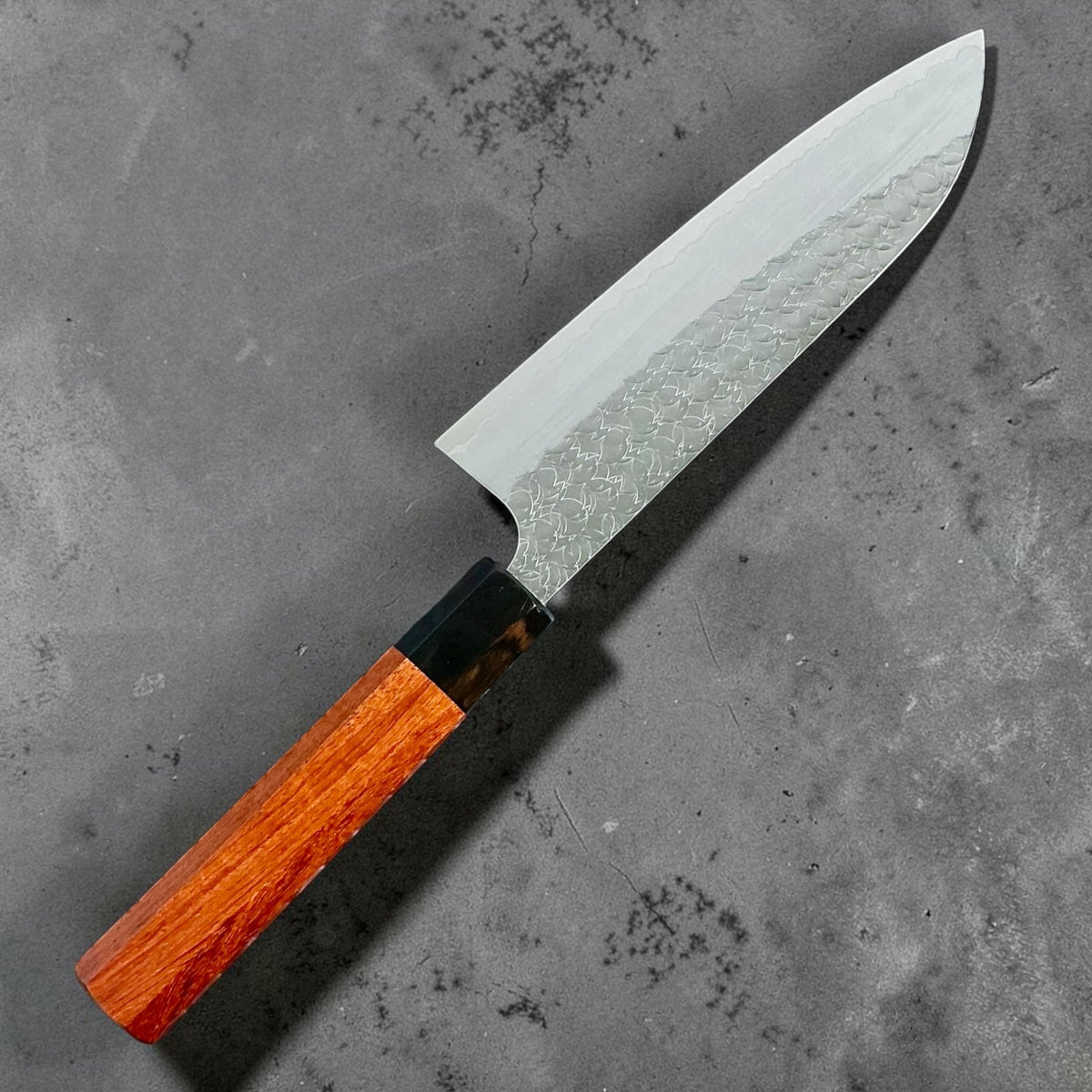 Yoshimi Kato SG2 Minamo Santoku 165 mm, Rosewood & Ebony, reverse view #handle_rosewood & ebony