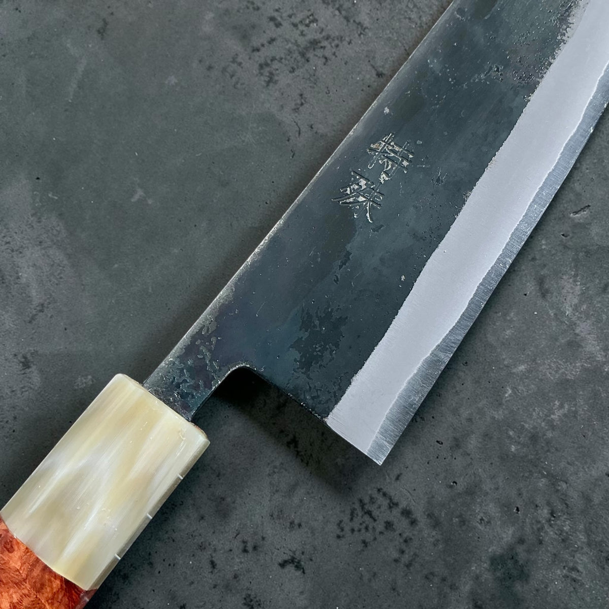 Tokushu Knife White No. 2 iron clad forged finish gyuto 210mm, rosewood & horn, blade and ferrule detail #handle_rosewood & horn