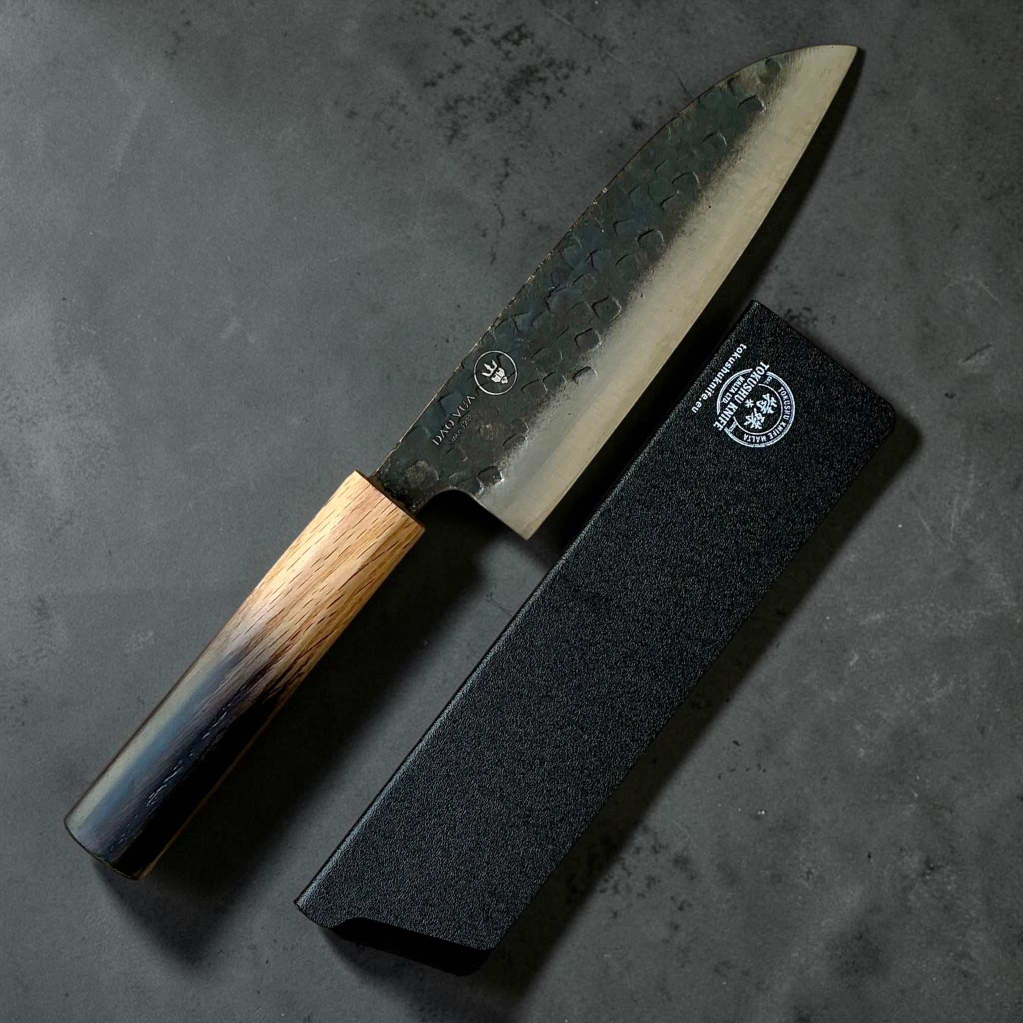 Dao Vua V3 52100 Kuro Tsuchime Santoku with blade guard - front