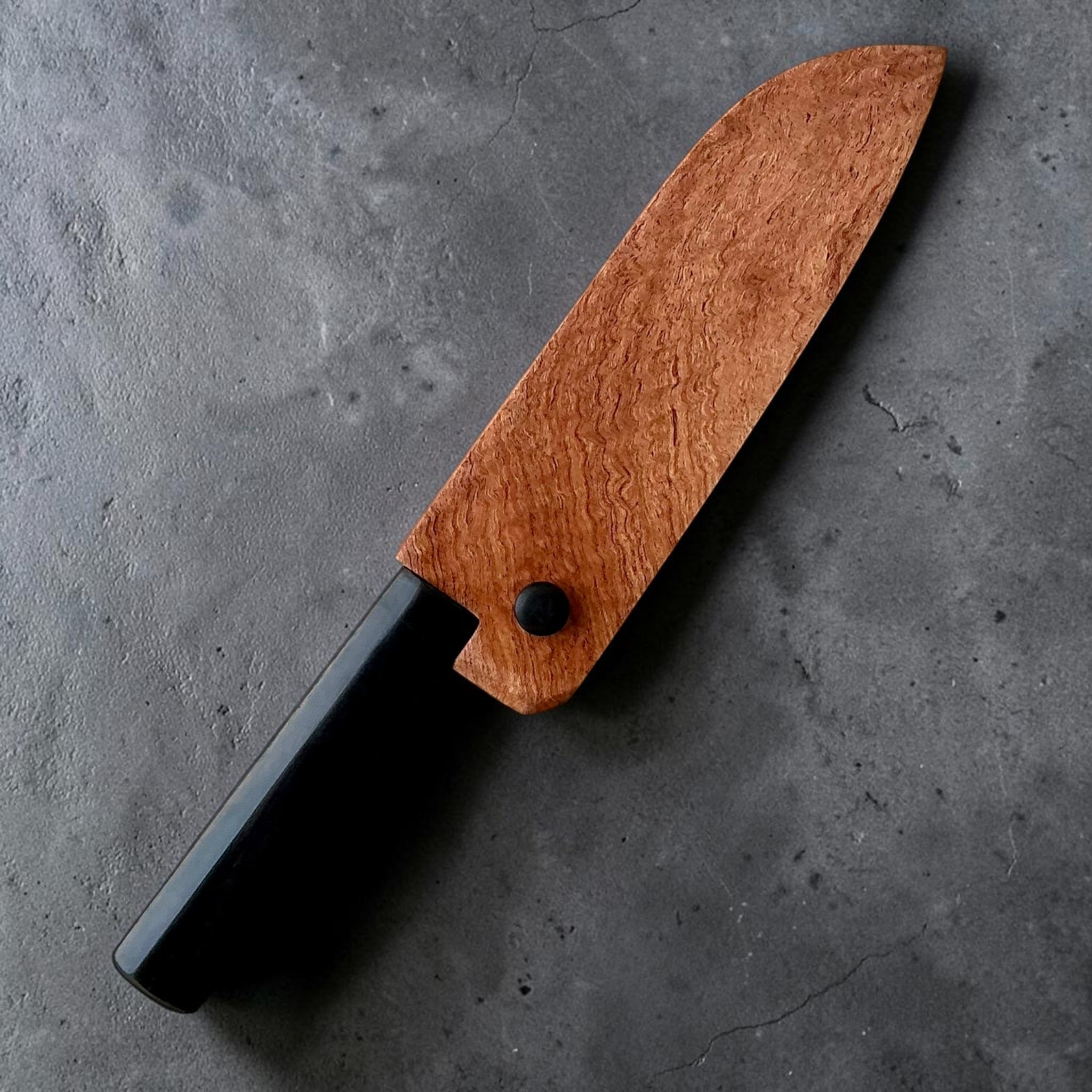Fitted wooden saya for Dao Vua V3 Kuro Tsuchime Santoku 165mm