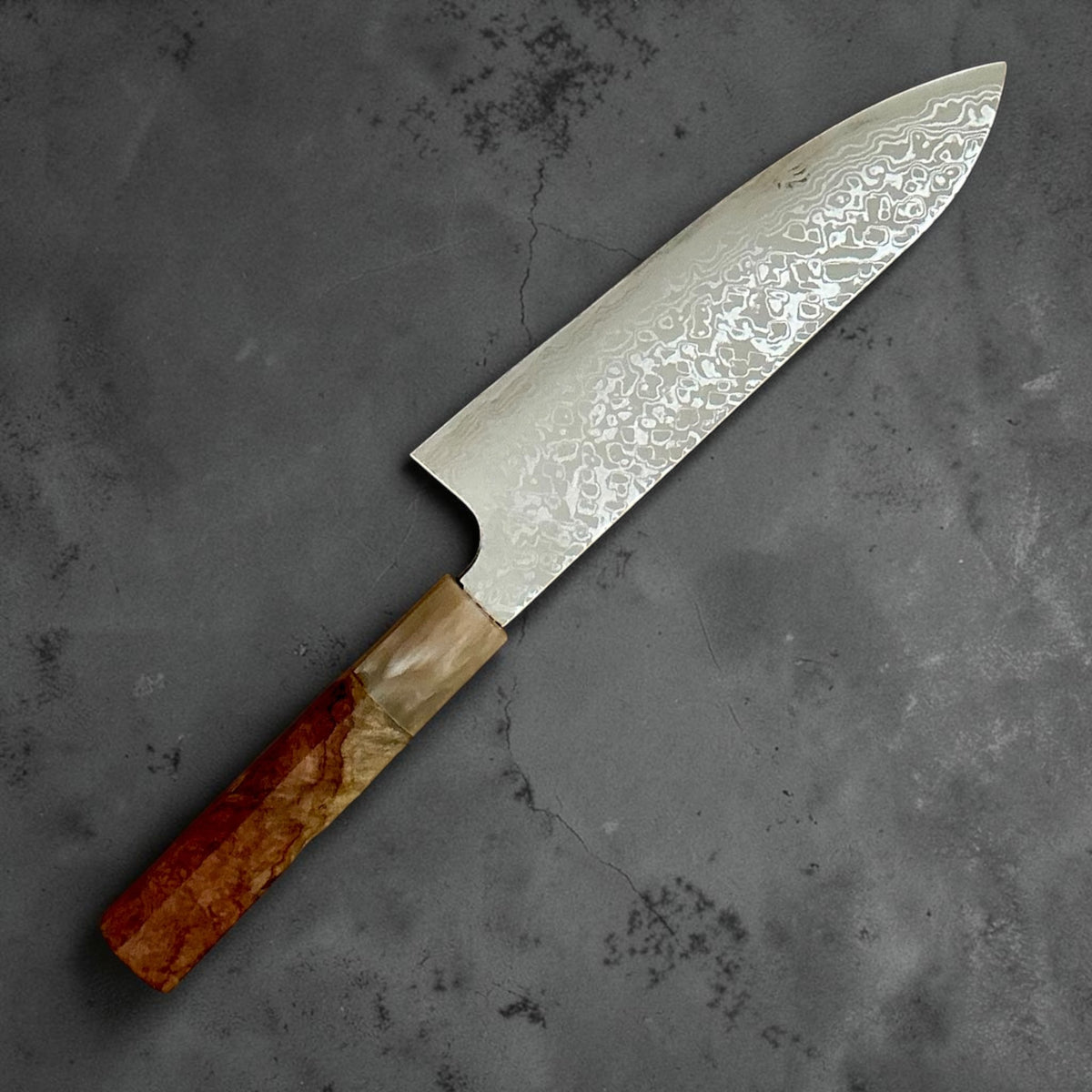 Hatsukokoro Ginga ATS-34 nickel Damascus santoku 180mm — Amboyna and buffalo horn handle, reverse angle