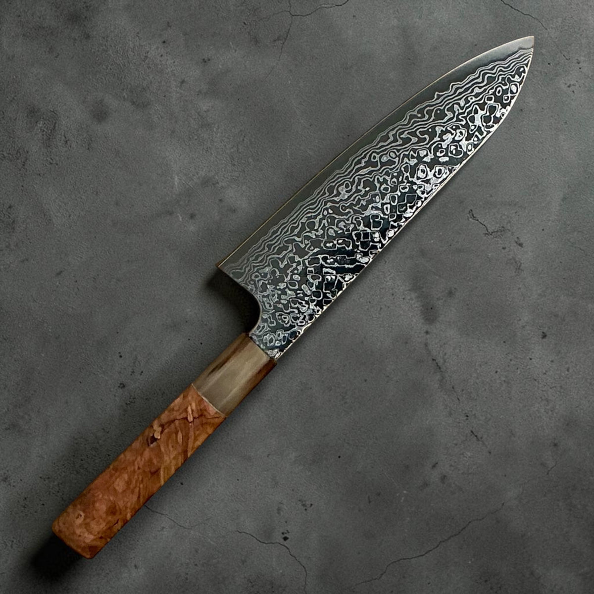 Hatsukokoro Ginga ATS-34 nickel Damascus santoku 180mm — darker Amboyna and buffalo horn handle, reverse view