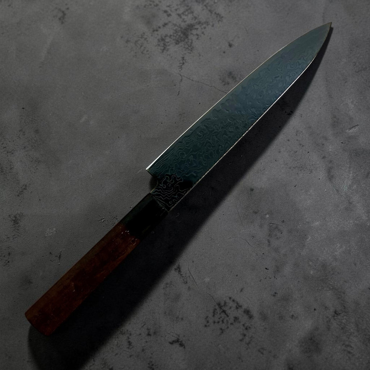 Hatsukokoro Ryuhyo SG2 black Damascus petty 150mm: Reverse angled view showing Damascus pattern