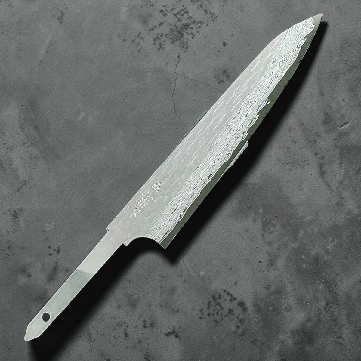 Nigara VG-XEOS Tsuchime Petty 150mm : lame seule, vue de face #handle_blade only