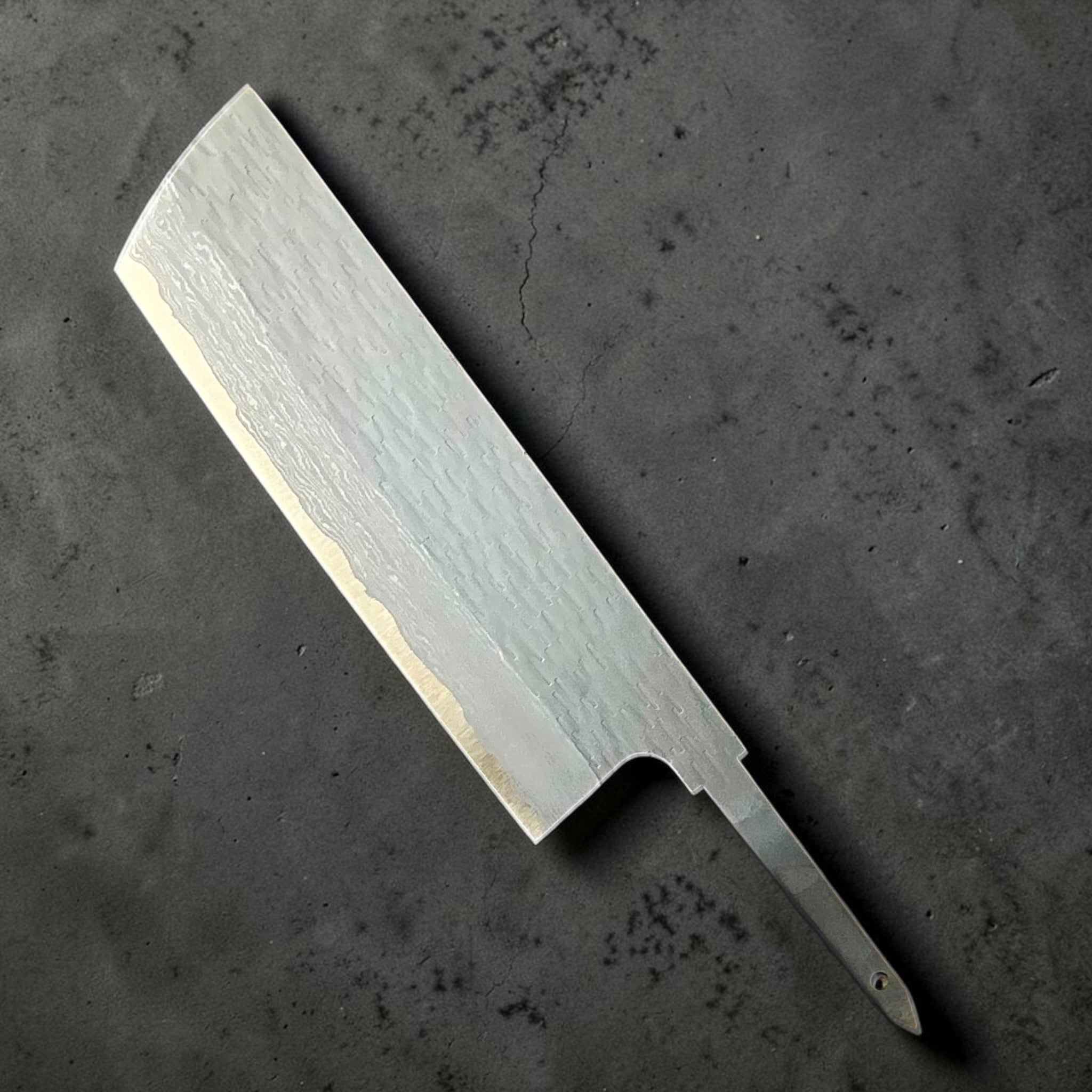 Nigara VG-XEOS polished tsuchime nakiri 165mm blade only with exposed tang, reverse view.