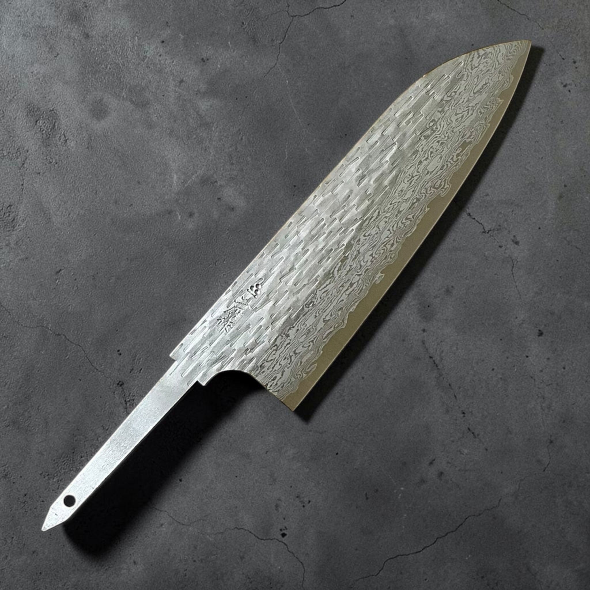 Nigara VG-XEOS polished tsuchime santoku 170mm blade only with exposed tang, kanji-side view.