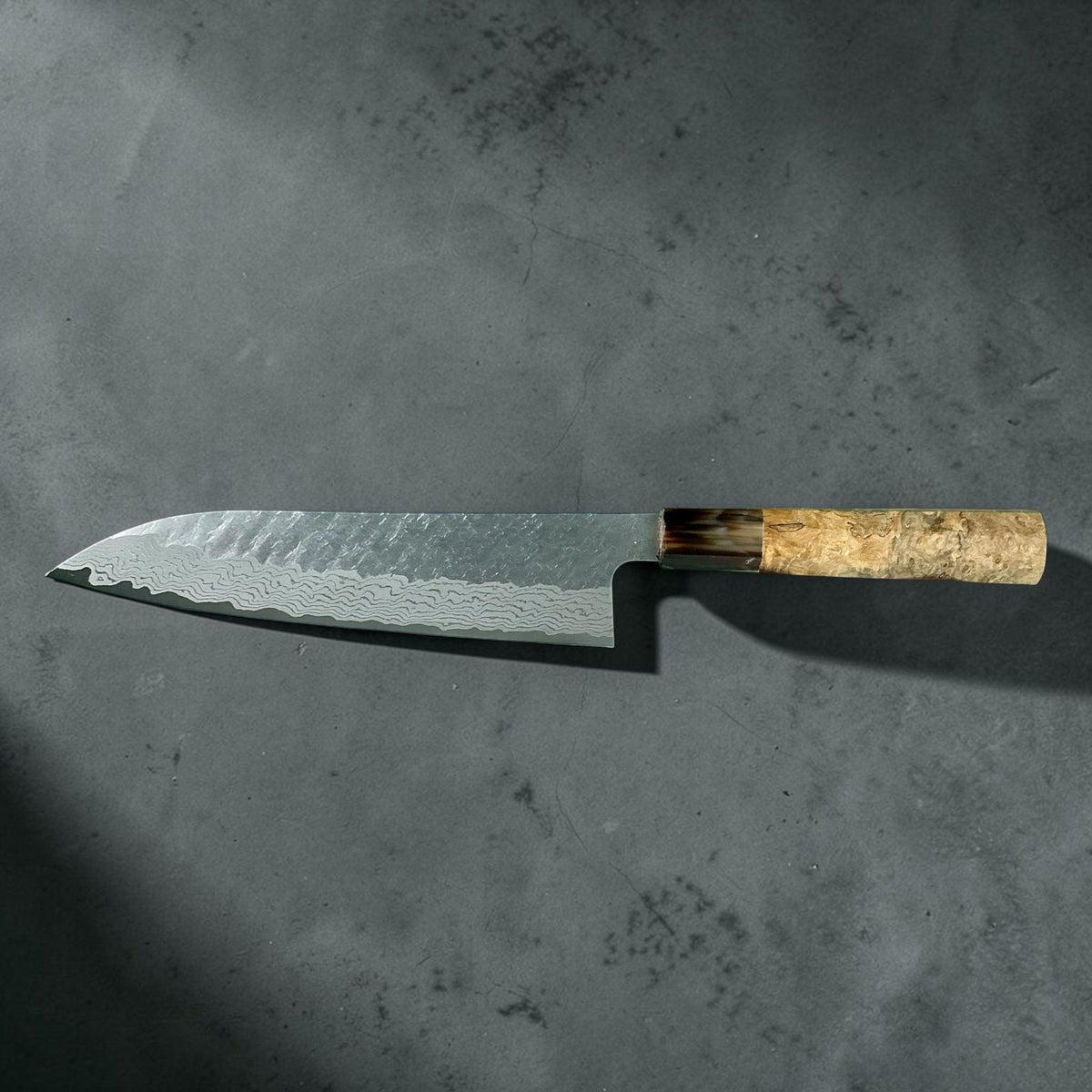 Nigara VG10 Gyuto 210mm, Amboyna & corno contrasto No. 1, retro profilo laterale #handle_amboyna & horn contrast no. 1