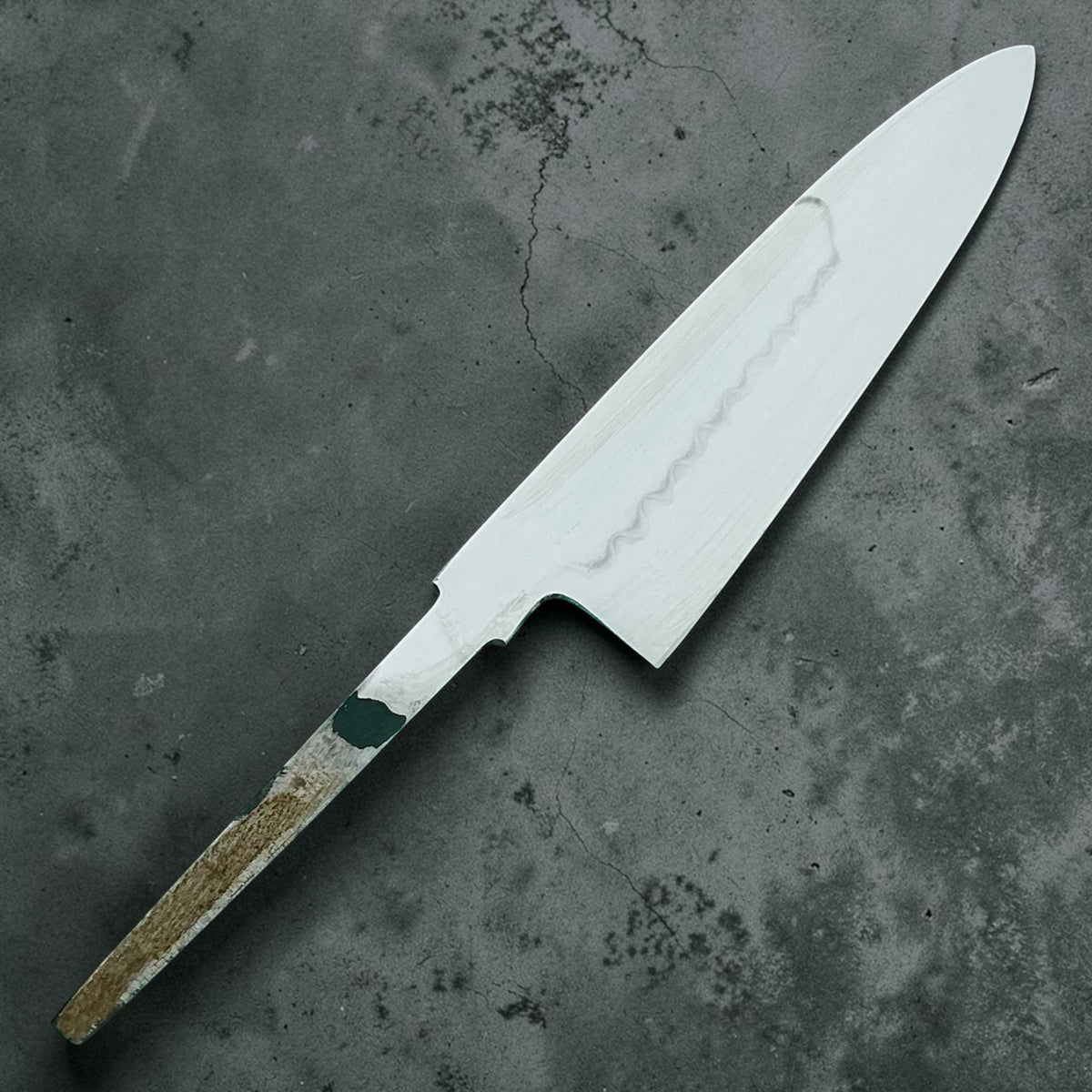 Sakai Hokushin Ikeda x Nomura Blue No. 2 oil-honyaki gyuto 245mm, blade only, full reverse-side view #handle_blade only